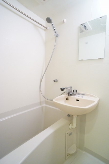 バス・シャワールーム　清潔感のある快適バスルーム♪