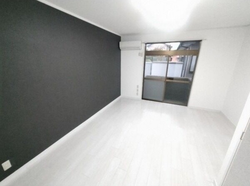 居室・リビング　図面と現状に相違がある場合には現状を優先