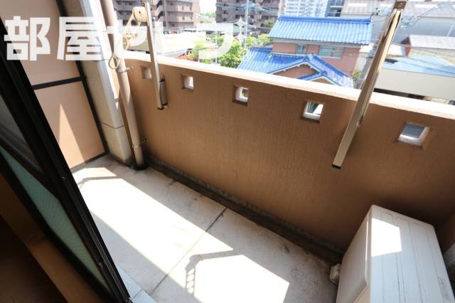 バルコニー　３０２号室の写真になります。