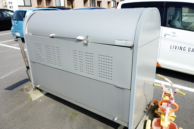 その他共有部分　敷地内にゴミステーションがあるので楽ちん♪