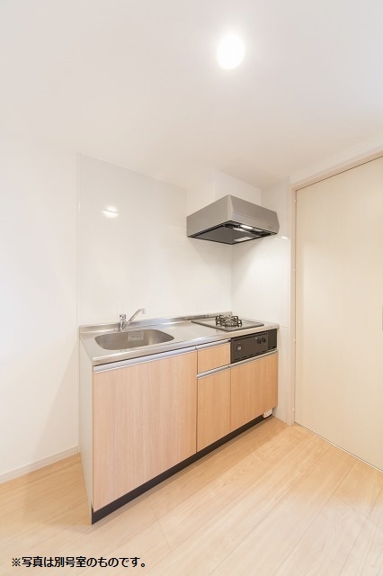 キッチン　コンパクトなキッチンで掃除もラクラク