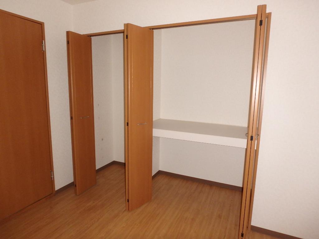 収納　クローゼット