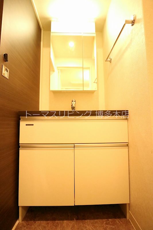 洗面設備　同シリーズ参考写真です