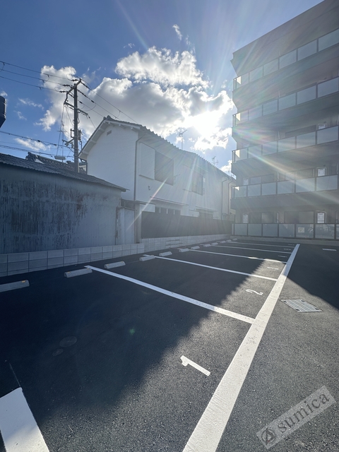 駐車場　広々とした駐車場も完備