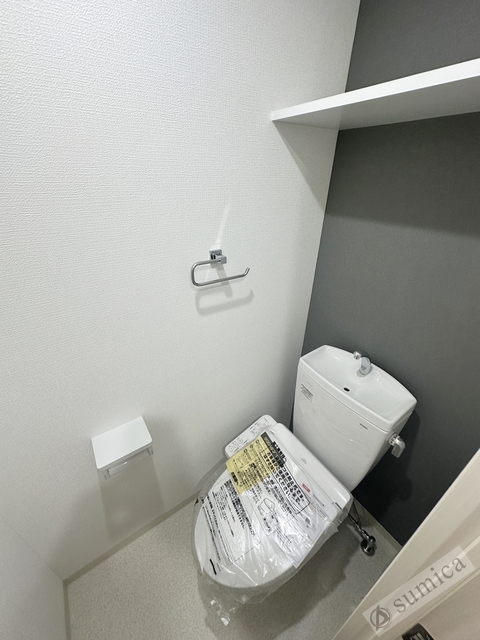 トイレ　温水洗浄便座付き♪♪