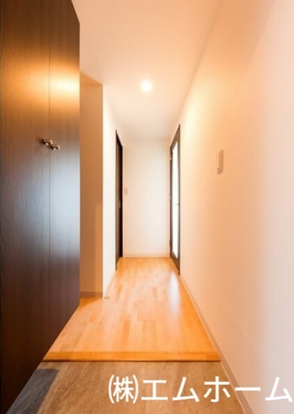 玄関　玄関　シューズボックス(収納充実してます)