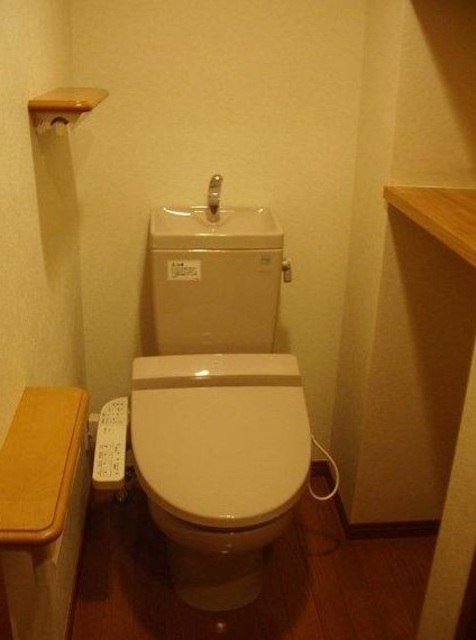 トイレ　※別室参考写真