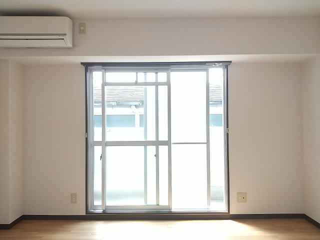 居室・リビング　同仕様