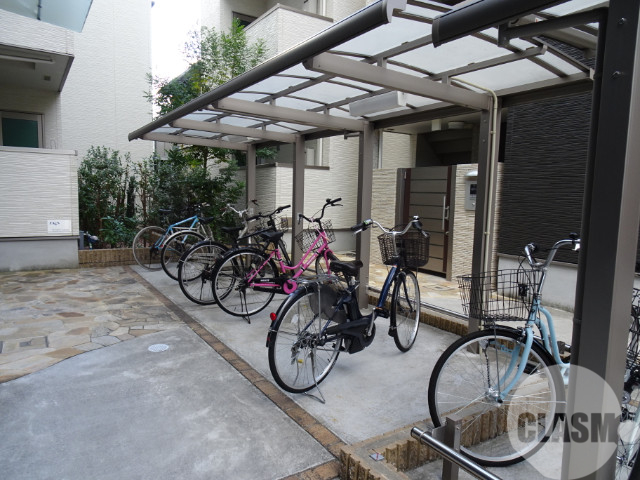 その他共有部分　屋根付き駐輪場