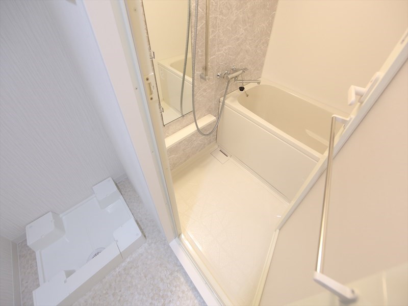 バス・シャワールーム　バスルーム　浴室暖房乾燥機付き