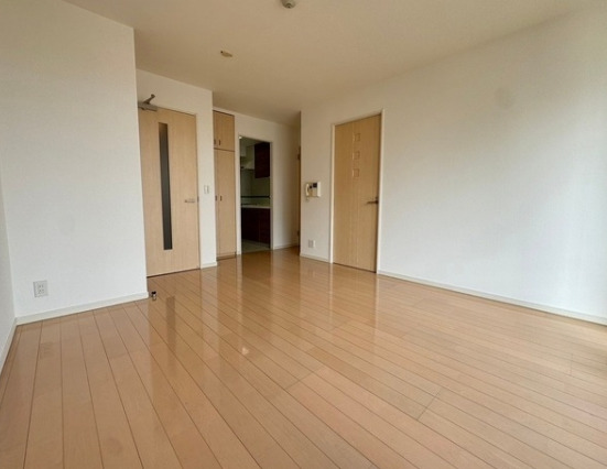 居室・リビング　※別部屋の参考写真です。