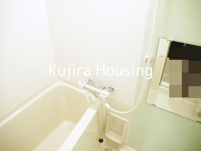 バス・シャワールーム　バス・トイレ別なのでゆっくり湯船に浸かってリフレッシュ♪