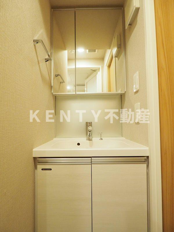 洗面設備　使いやすい洗面所です