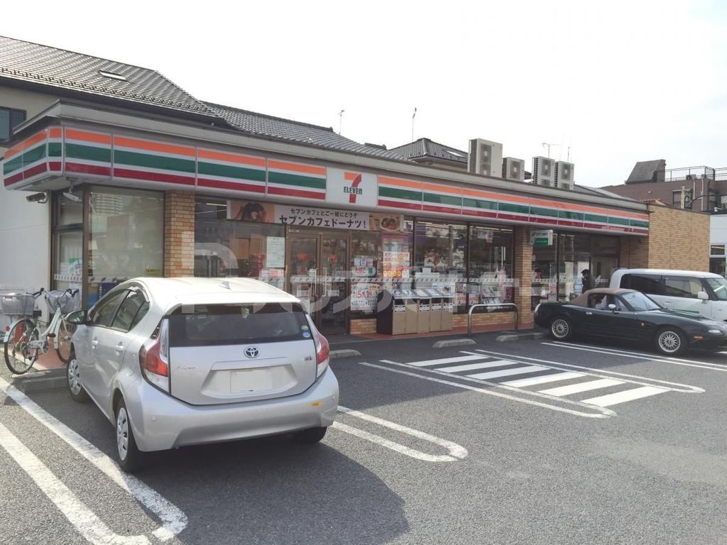 コンビニ　セブンイレブン草加栄町一丁目店（コンビニ）まで380m