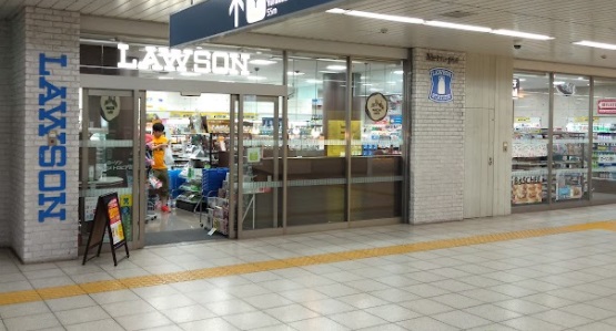 コンビニ　ローソン 新富町メトロピア店（コンビニ）まで150m
