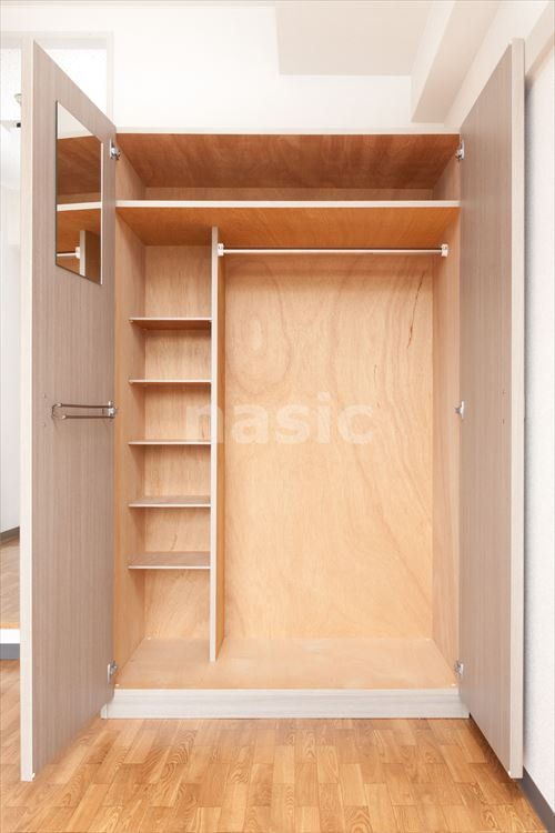 収納　クローゼット