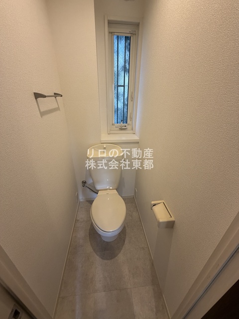 トイレ　※別号室の参考写真