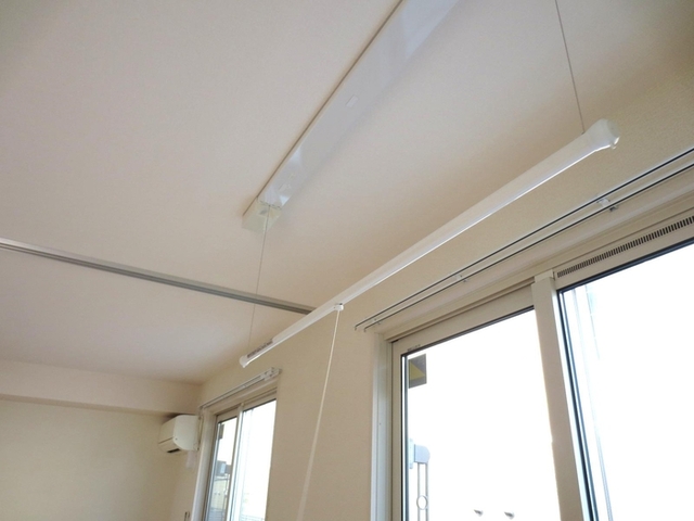 その他設備　１０５　室内物干し