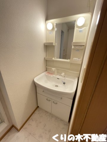 洗面設備　広い洗面スペース