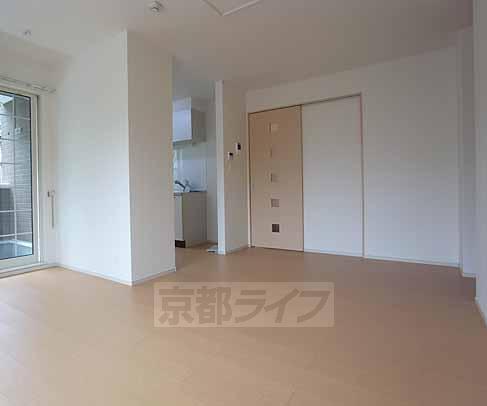 居室・リビング　クッションフロアで足にもやさしいです。