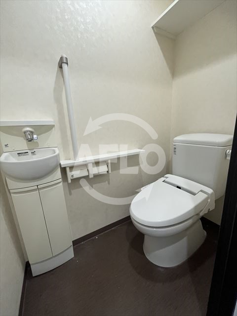 トイレ　アプローズ今里　温水洗浄便座