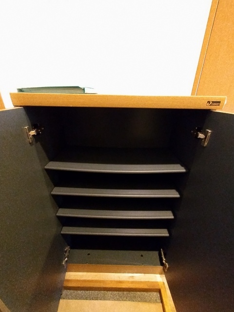 玄関　シューズボックス