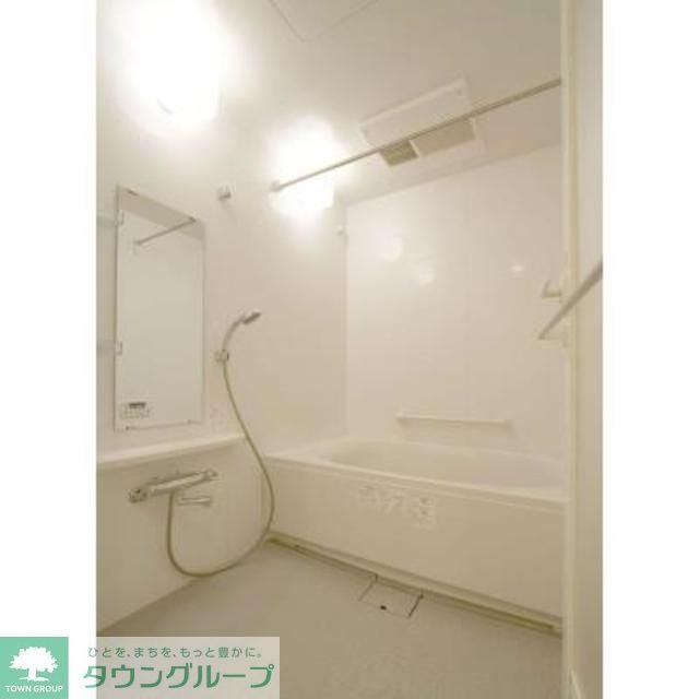 バス・シャワールーム　※写真は同タイプ住戸です。