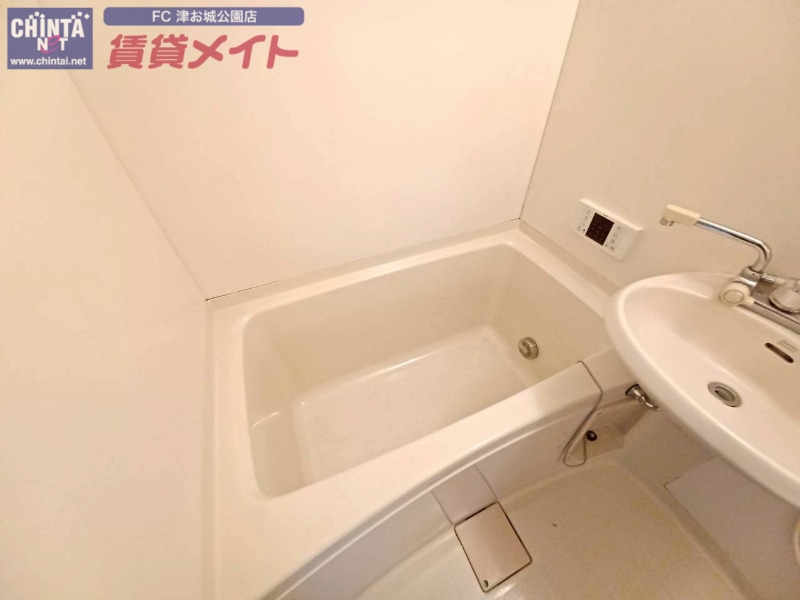 バス・シャワールーム　別部屋参考写真です