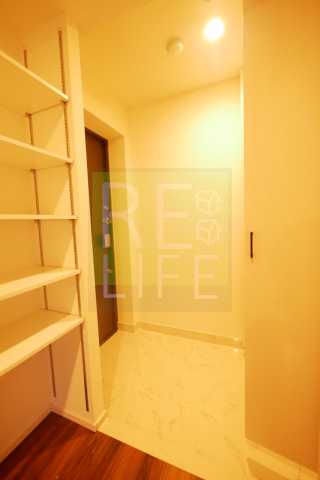 玄関　リライフ浅草店