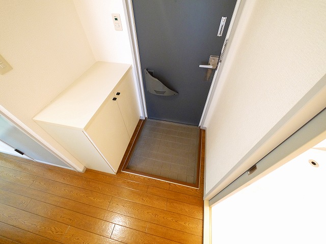 玄関　落ち着いた玄関です