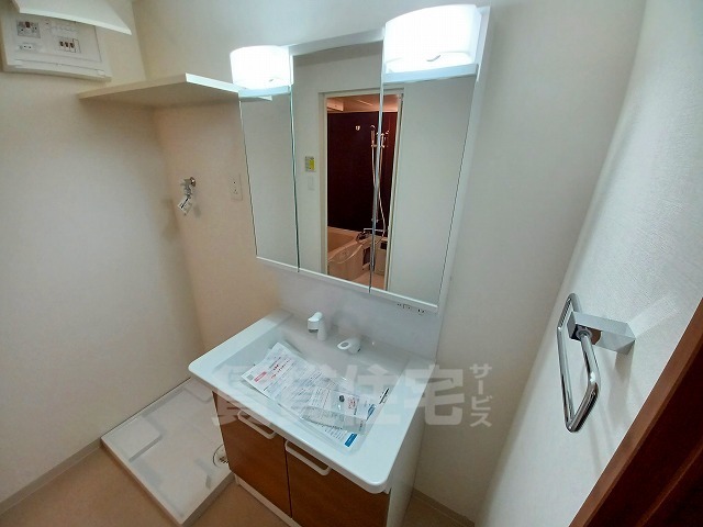 洗面設備　同建物　別部屋