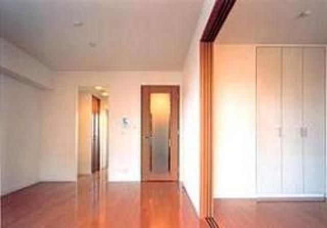 居室・リビング　室内