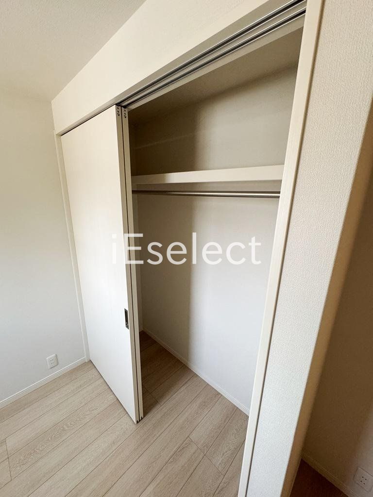 収納　洋服もかけられるクローゼット♪