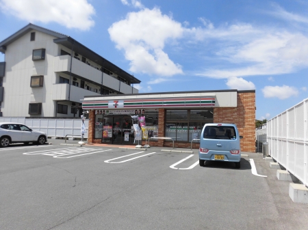 コンビニ　セブンイレブン 熊本武蔵ケ丘6丁目店（コンビニ）まで320m