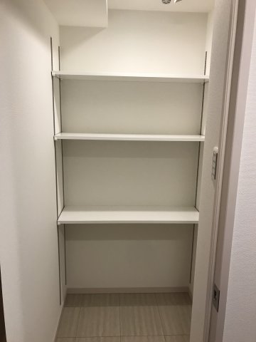 収納　たっぷりとした収納スペースです