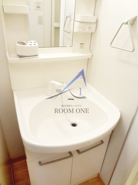 洗面設備　独立洗面台です。