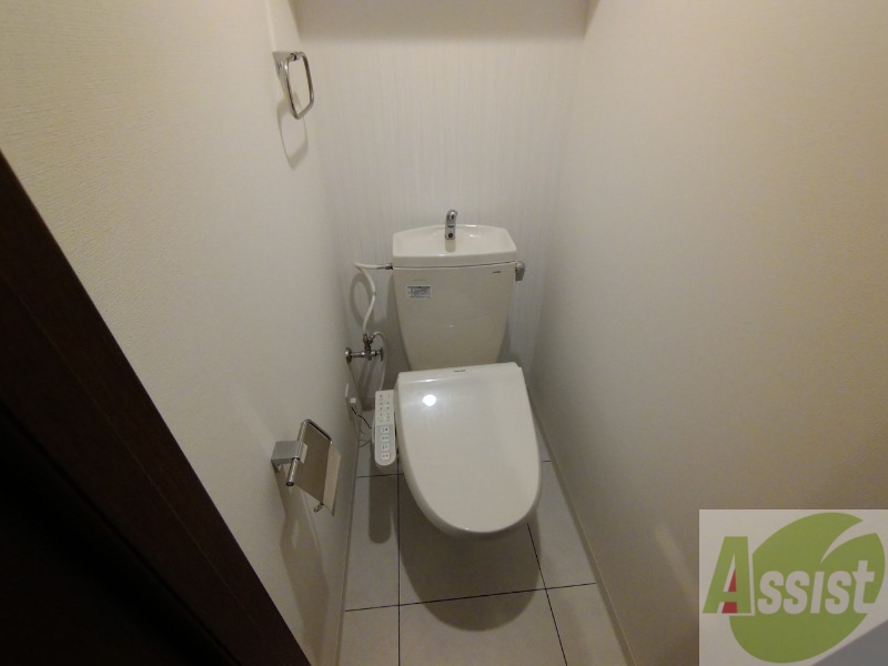 トイレ　ウォシュレット機能がついたトイレ。安心して使用できますね。