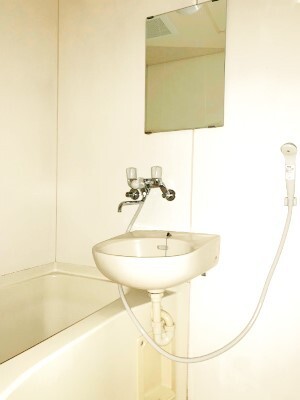 コンビニ　ファミリーマート大船駅北店（コンビニ）まで2169m