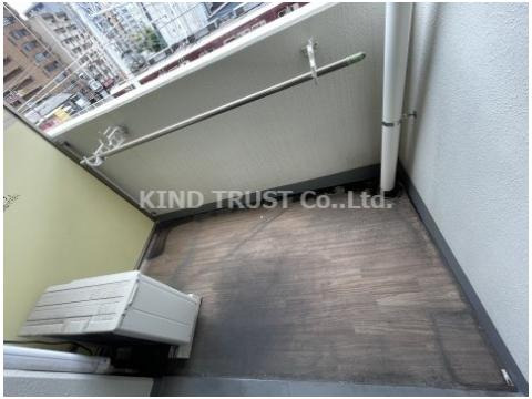 バルコニー　お洗濯にも便利なバルコニー付き