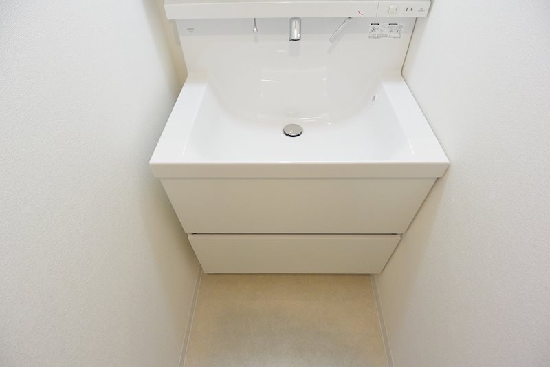 洗面設備　脱衣スペース　独立洗面台