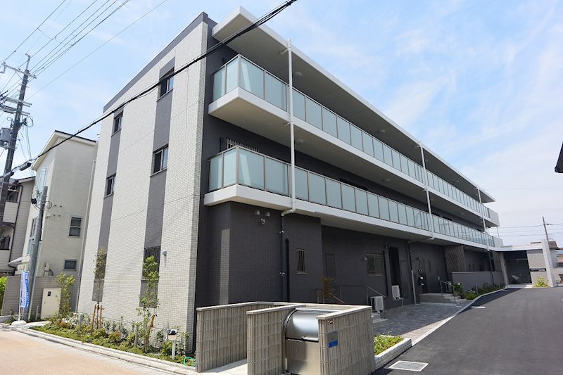 建物外観　VERITA COURT