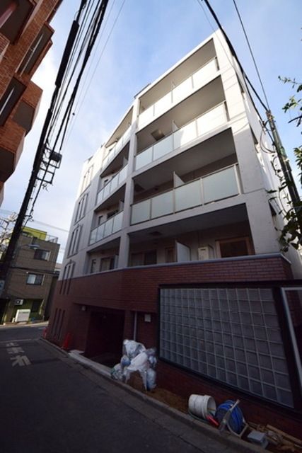 建物外観　★駅徒歩３分★