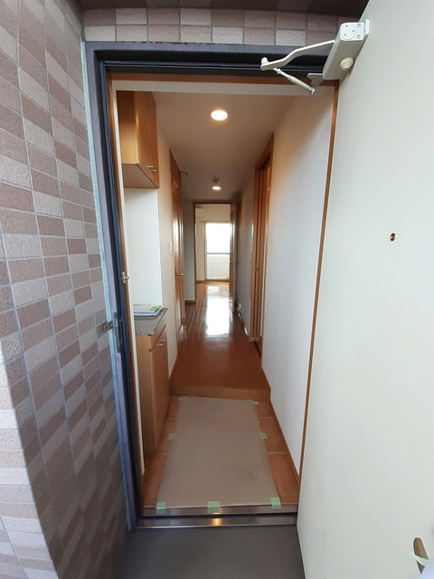 玄関　収納もある玄関です