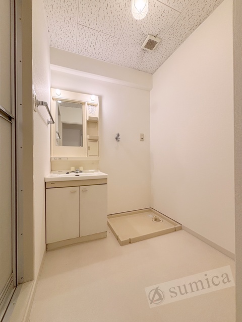 洗面設備　洗面脱衣所付き！独立洗面台が便利です♪♪