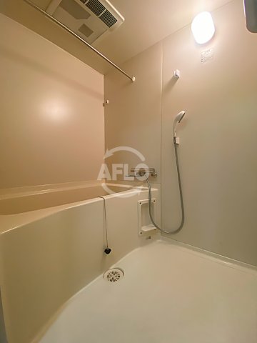 バス・シャワールーム　新深江池田マンション　浴室