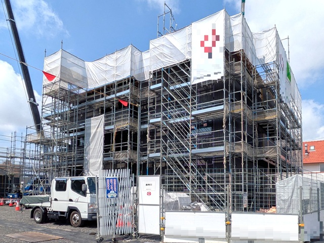 建物外観　建築中