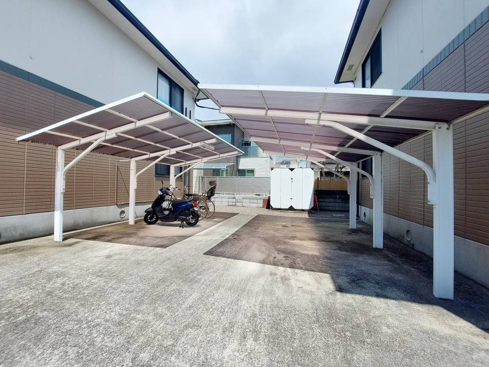 駐車場　駐輪場