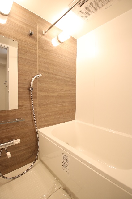 バス・シャワールーム　※別室の参考写真の為、現況優先です。