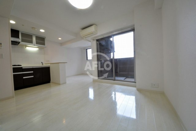 居室・リビング　セレッソコート上本町EAST　リビング