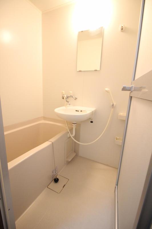 バス・シャワールーム　1　バス